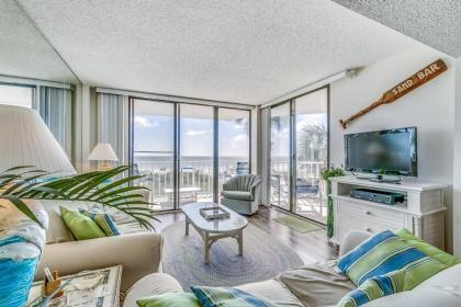 Crescent Sands WH G1   Bright beach condo with oceanfront with pool and picnic area